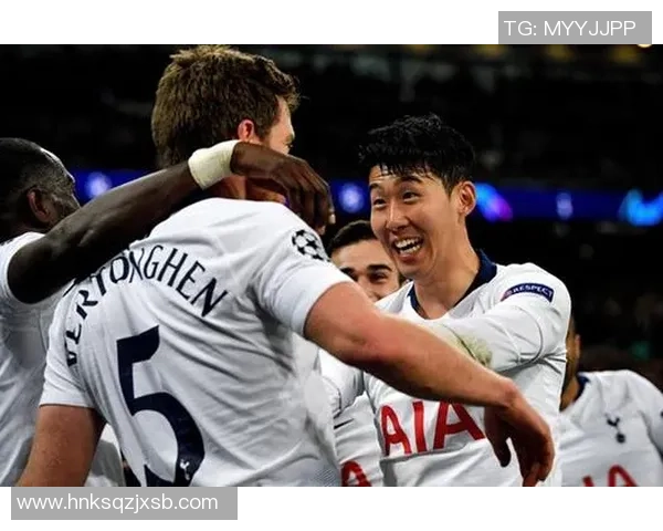 莱顿东方对阵托特纳姆热刺精彩直播全程回顾与分析 莱顿东方对阵托特纳姆热刺精彩直播全程回顾与分析